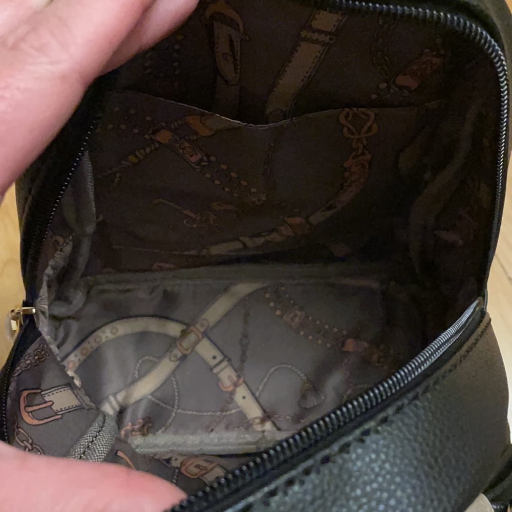 Mini Bow Backpack - Picture 4 of 6